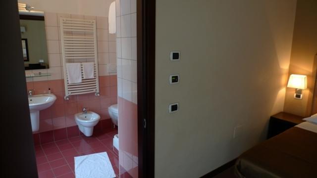 Hotel De Meis Capistrello Стая снимка